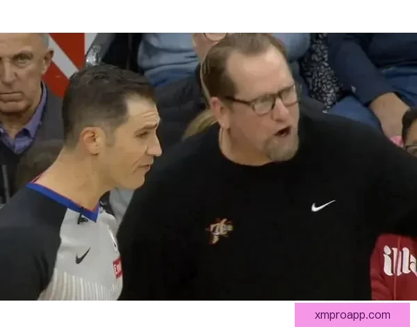 纳斯不满裁判判罚怒斥雷霆并非完美也会犯规